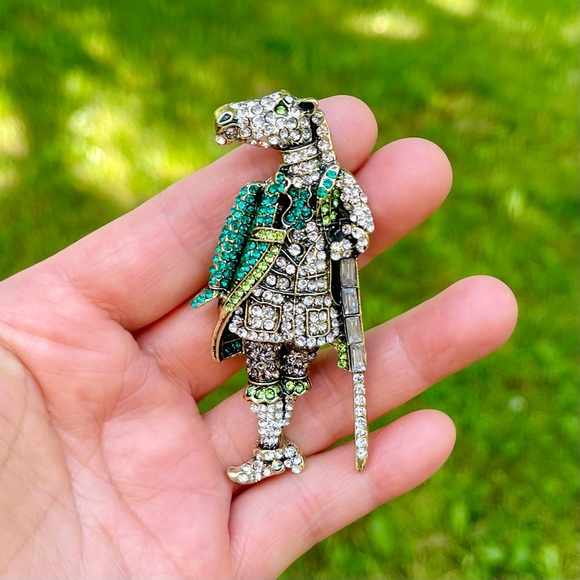 Knight Brooch Knight Pin Rhinestone Knight Pendant Horse Head Human Body Brooch - Picture 4 of 6